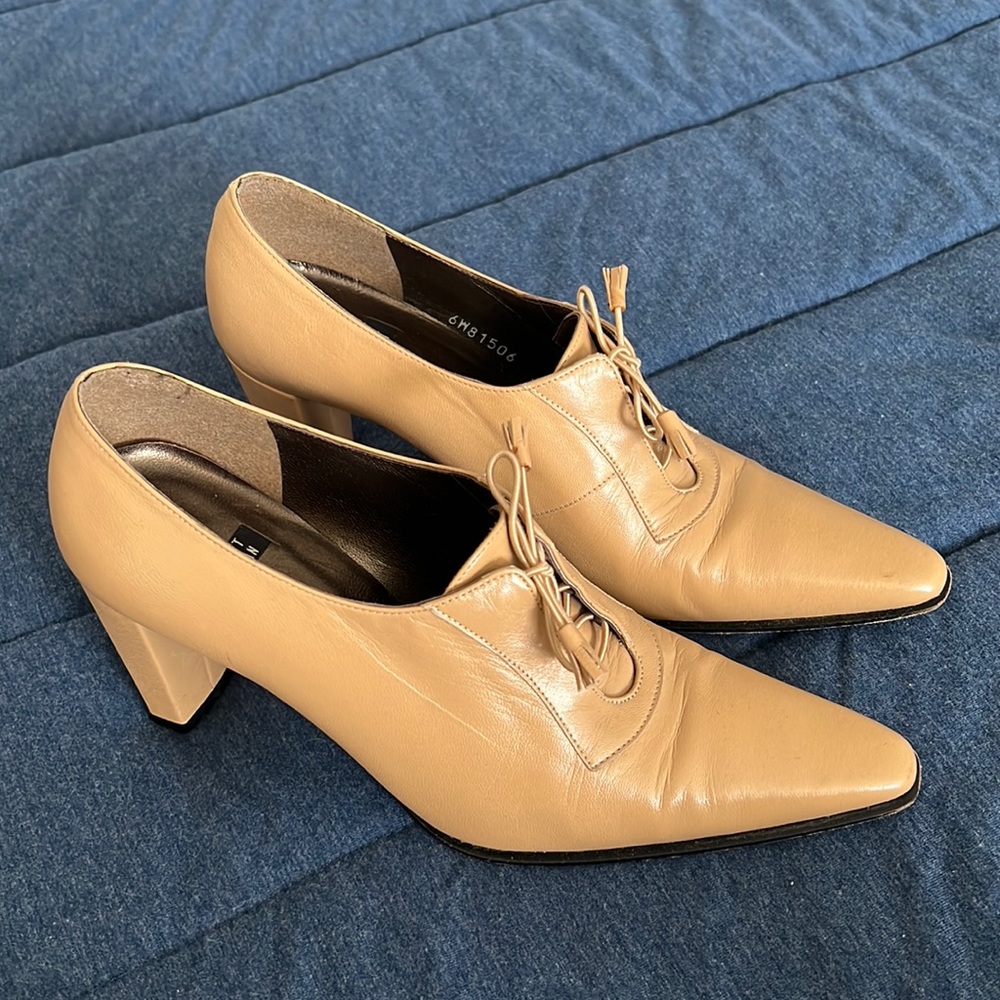 Stuart Weitzman Shoes Size 6.5 Nude Leather